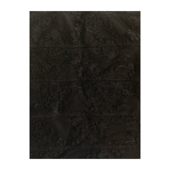 Black lace body con skirt - Picture 2 of 4